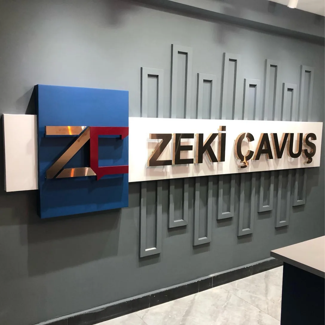 Kurumsal ofis üç boyutlu duvar logo — OVEC Reklam uygulaması